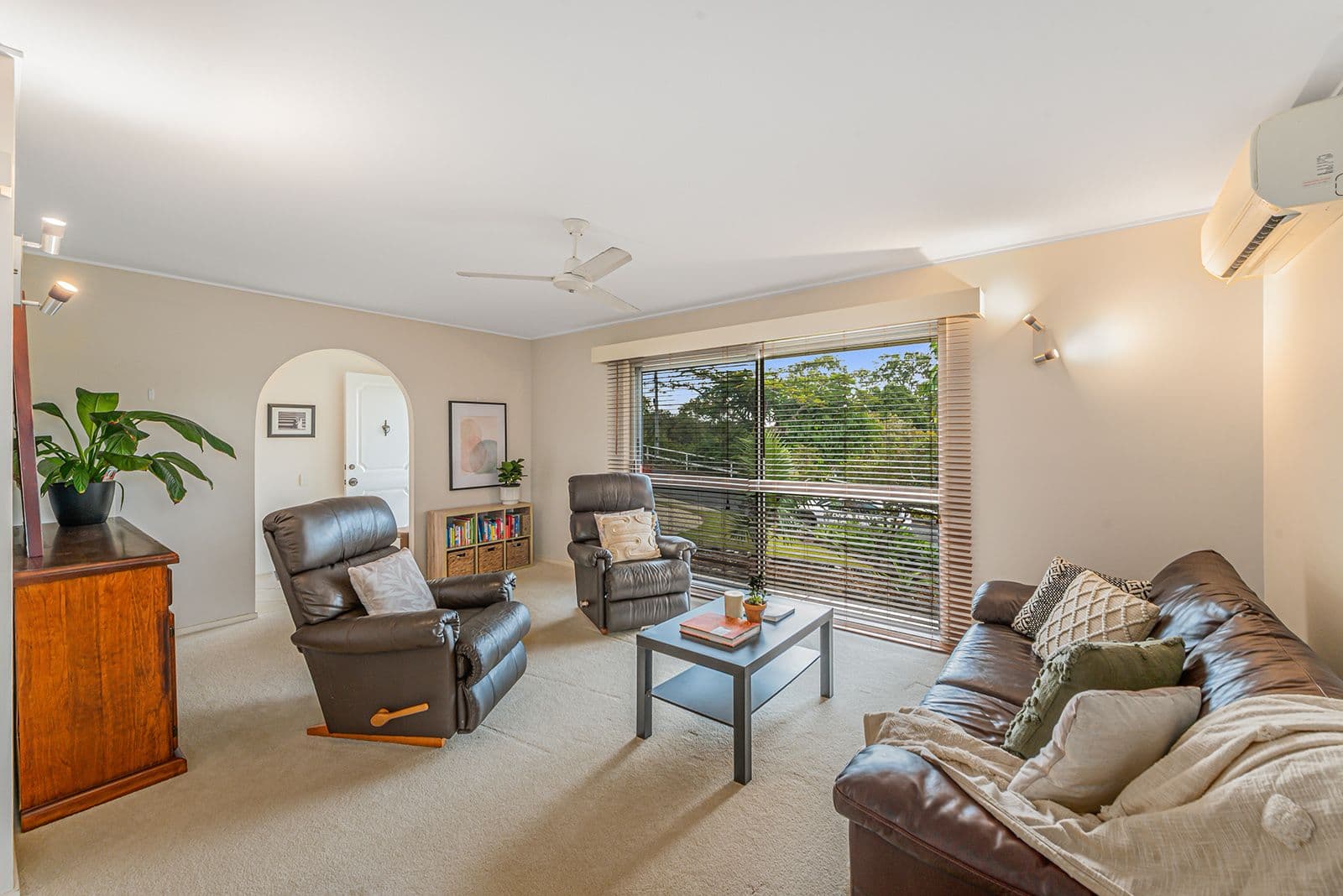 23 Rowena Street, Kenmore QLD 4069, Kenmore - Thumbnail 2