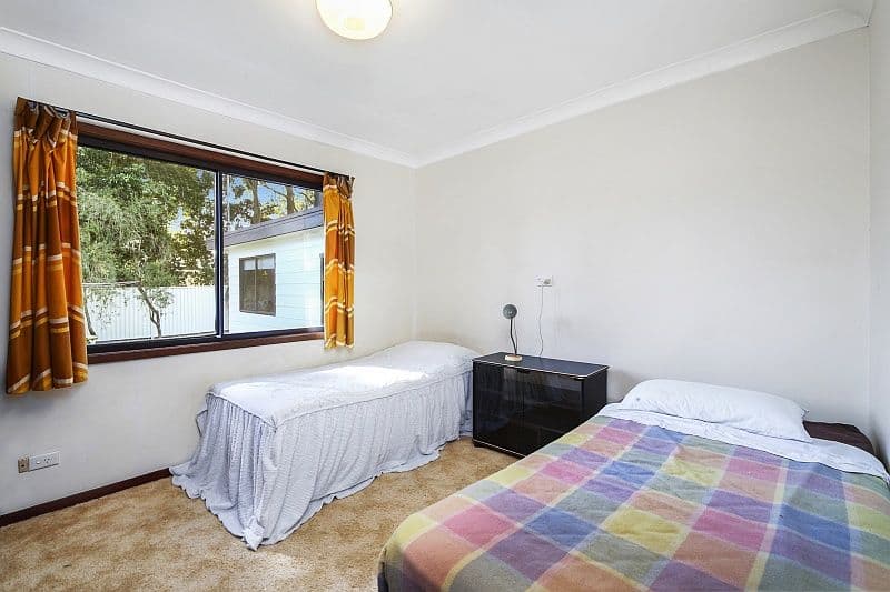 5 Lorraine Avenue, Berkeley Vale NSW 2261, Berkeley Vale - Thumbnail 8