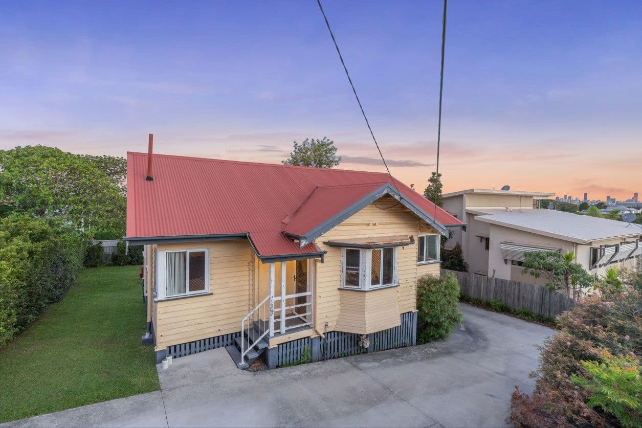 295 Webster Road, Stafford Heights QLD 4053, Stafford Heights - Thumbnail 2