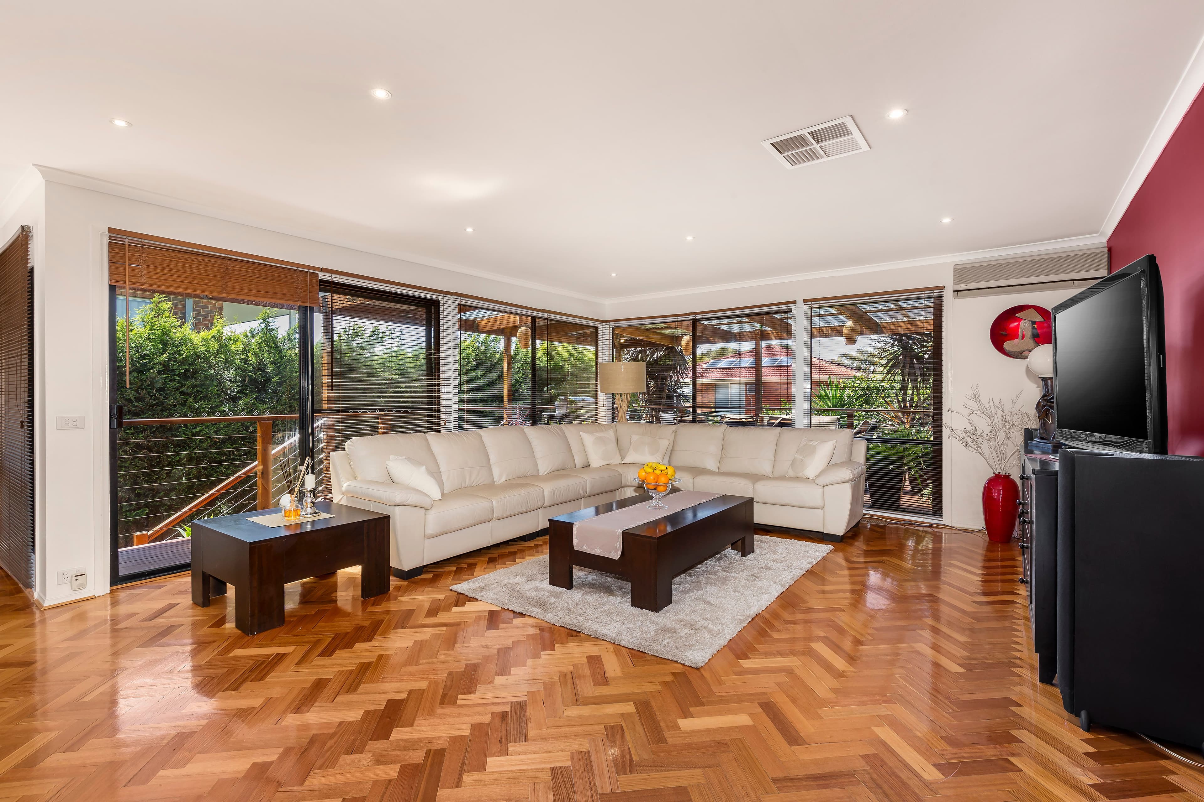 12 Riley Drive, Mill Park VIC 3082, Mill Park - Thumbnail 3