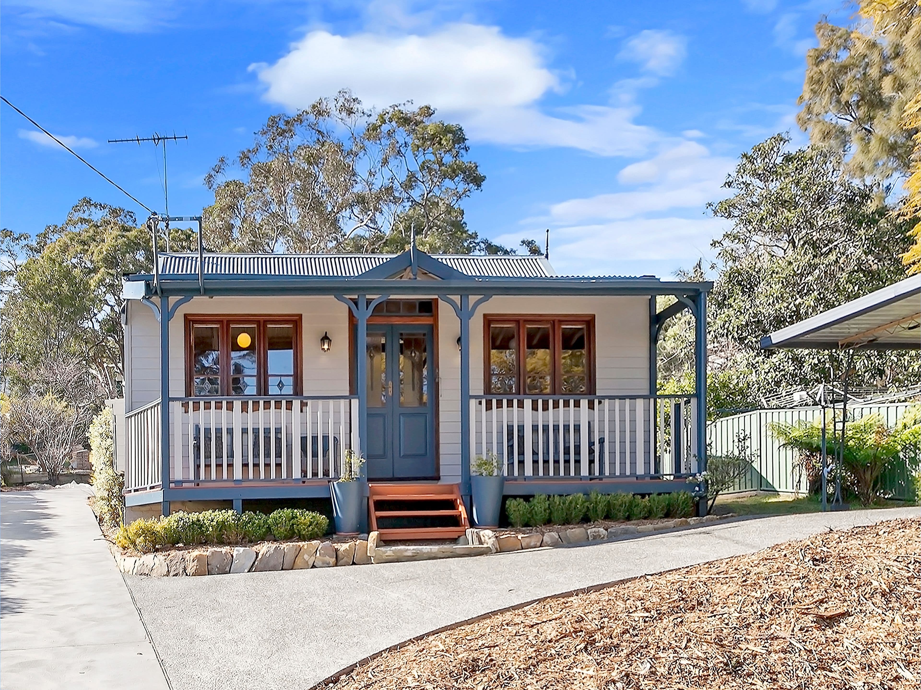 23 Parkes Street, Helensburgh - Image 1