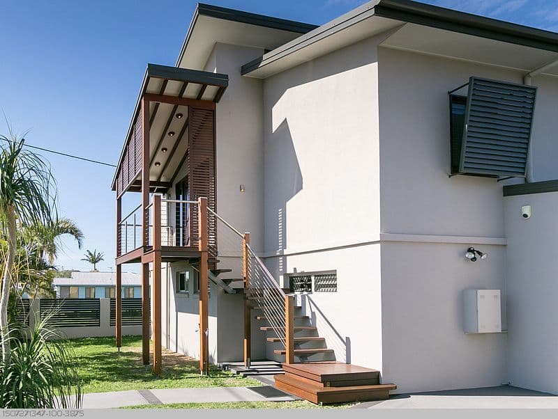 16 Pilot Street, Urangan QLD 4655, Urangan - Thumbnail 2