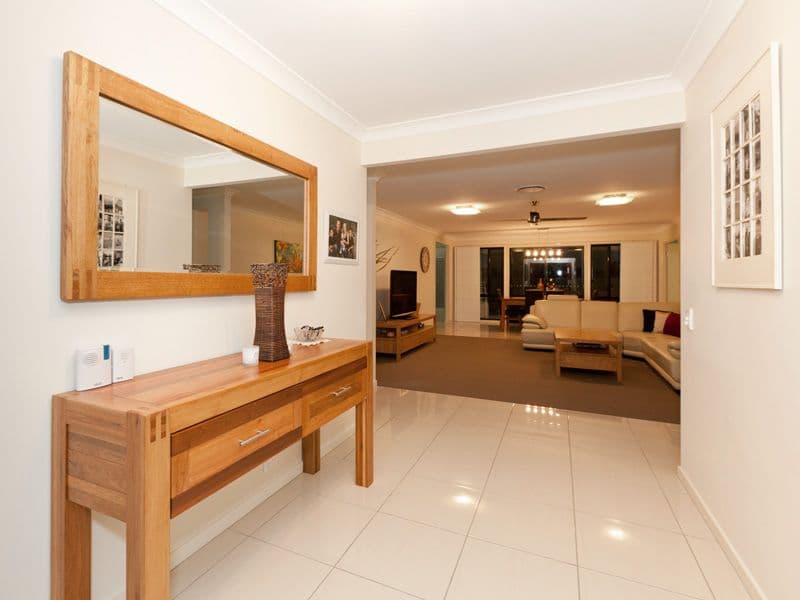 50 Manor Street, EIGHT MILE PLAINS QLD 4113, Eight Mile Plains - Thumbnail 2