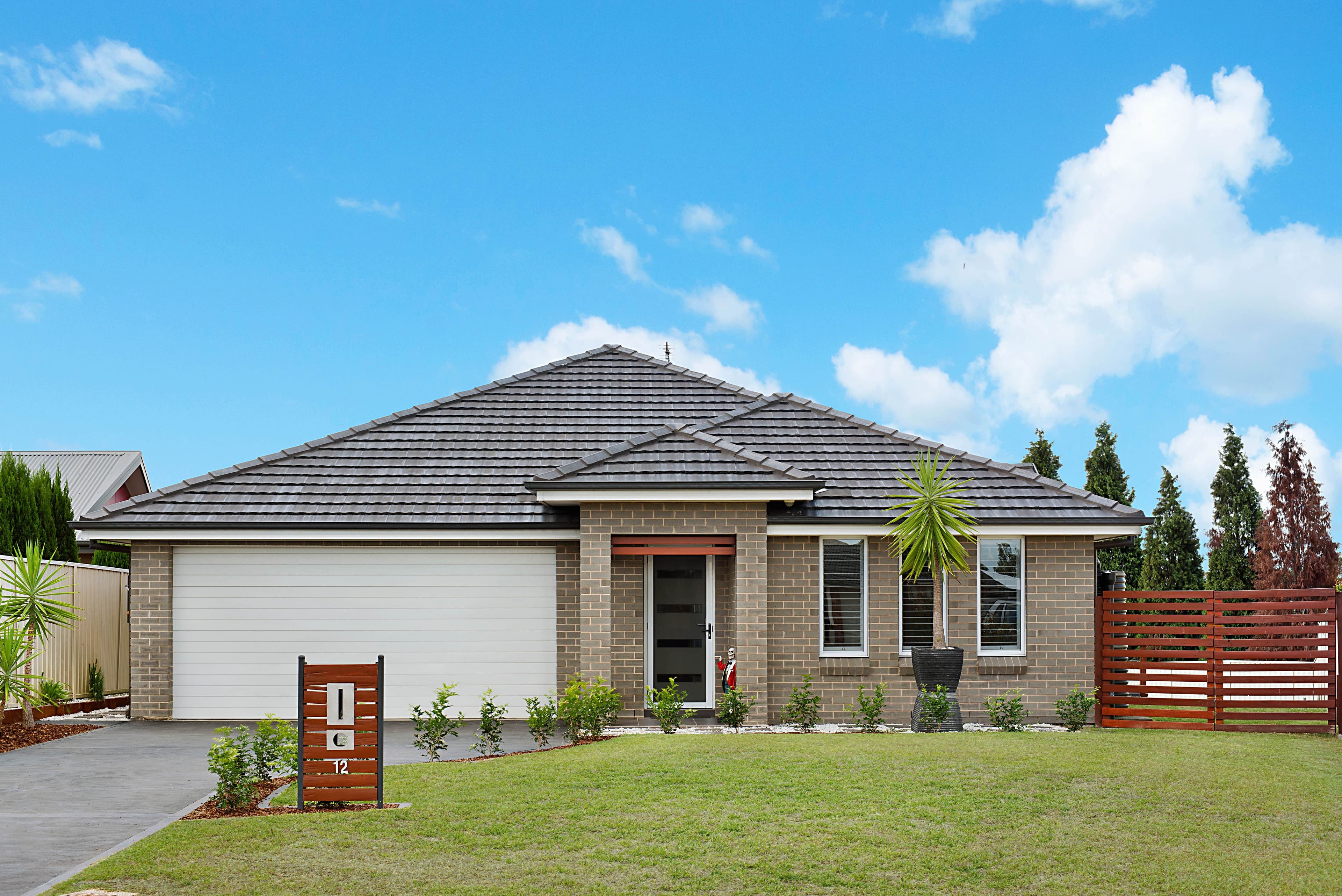 12 Elkin Close, Raworth - Image 1