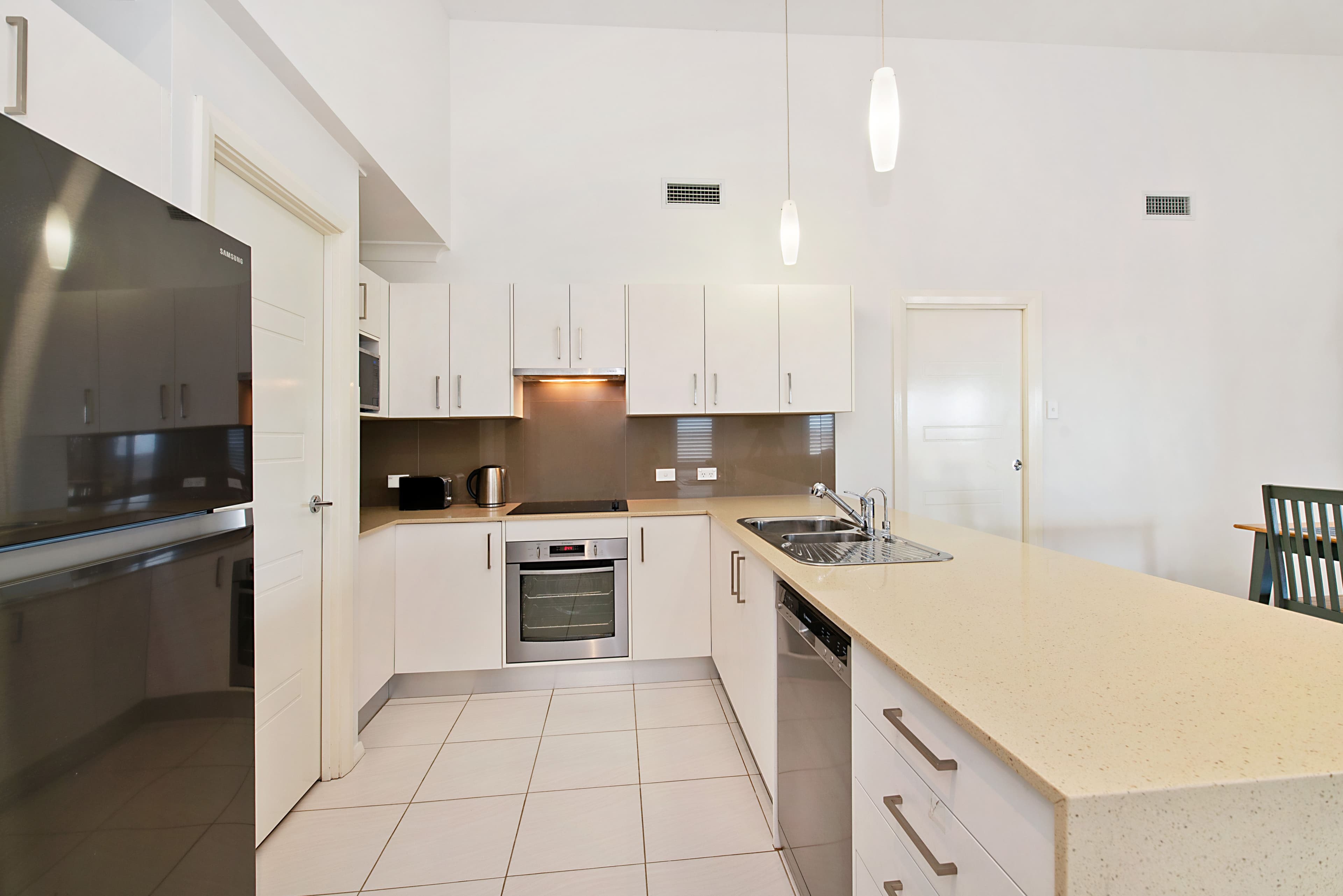 12 Elkin Close, Raworth - Thumbnail 2