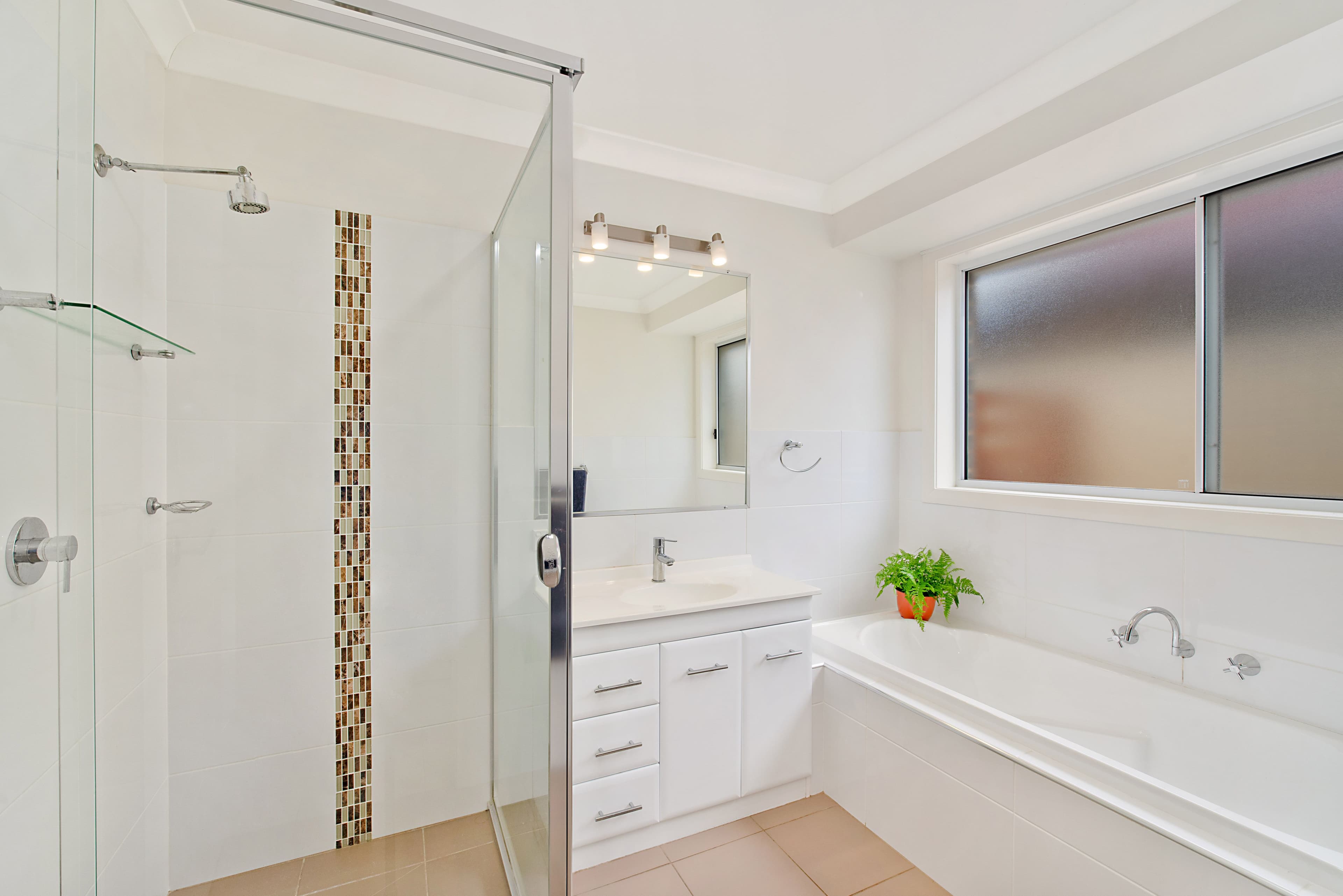 12 Elkin Close, Raworth - Thumbnail 8