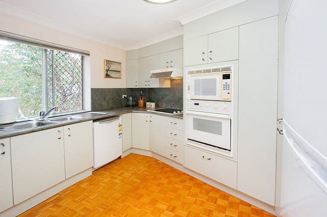 36 Brisbane Street, ST LUCIA QLD 4067, St Lucia - Thumbnail 3