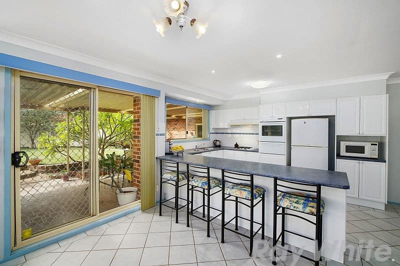 6 Oregon Place, Hamlyn Terrace - Thumbnail 2