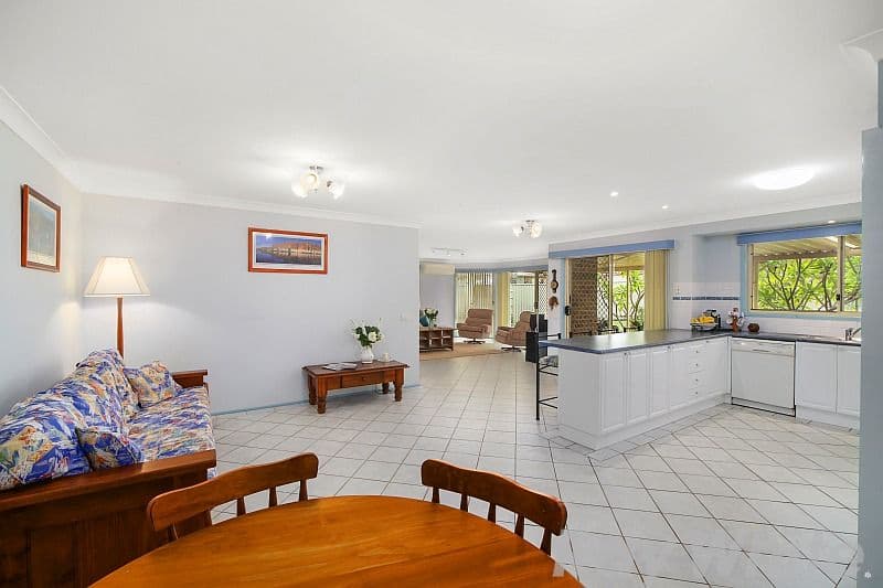 6 Oregon Place, Hamlyn Terrace - Thumbnail 5
