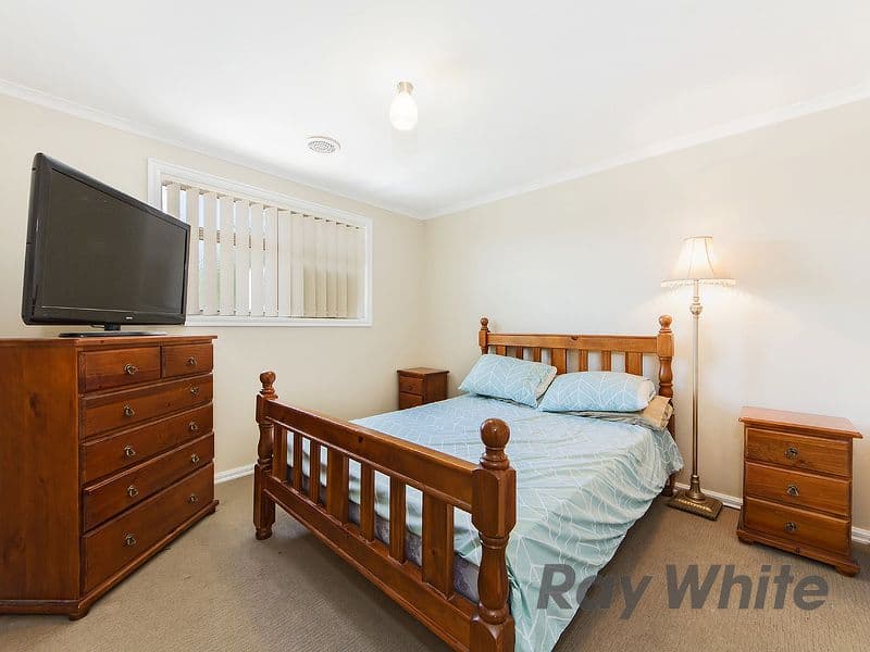 7 Topaz Place, St Albans VIC 3021, St Albans - Thumbnail 5