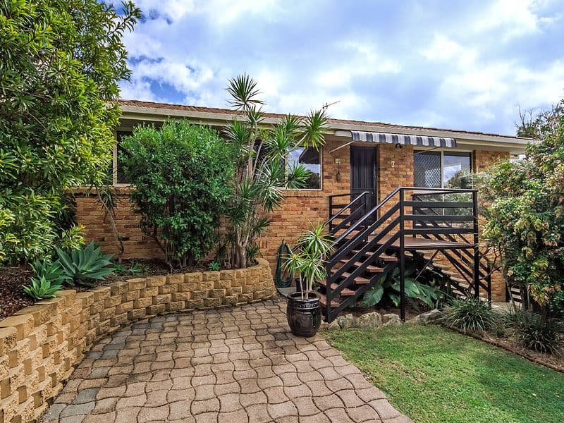 7 Fallon Court, WORONGARY QLD 4213, Worongary - Thumbnail 2