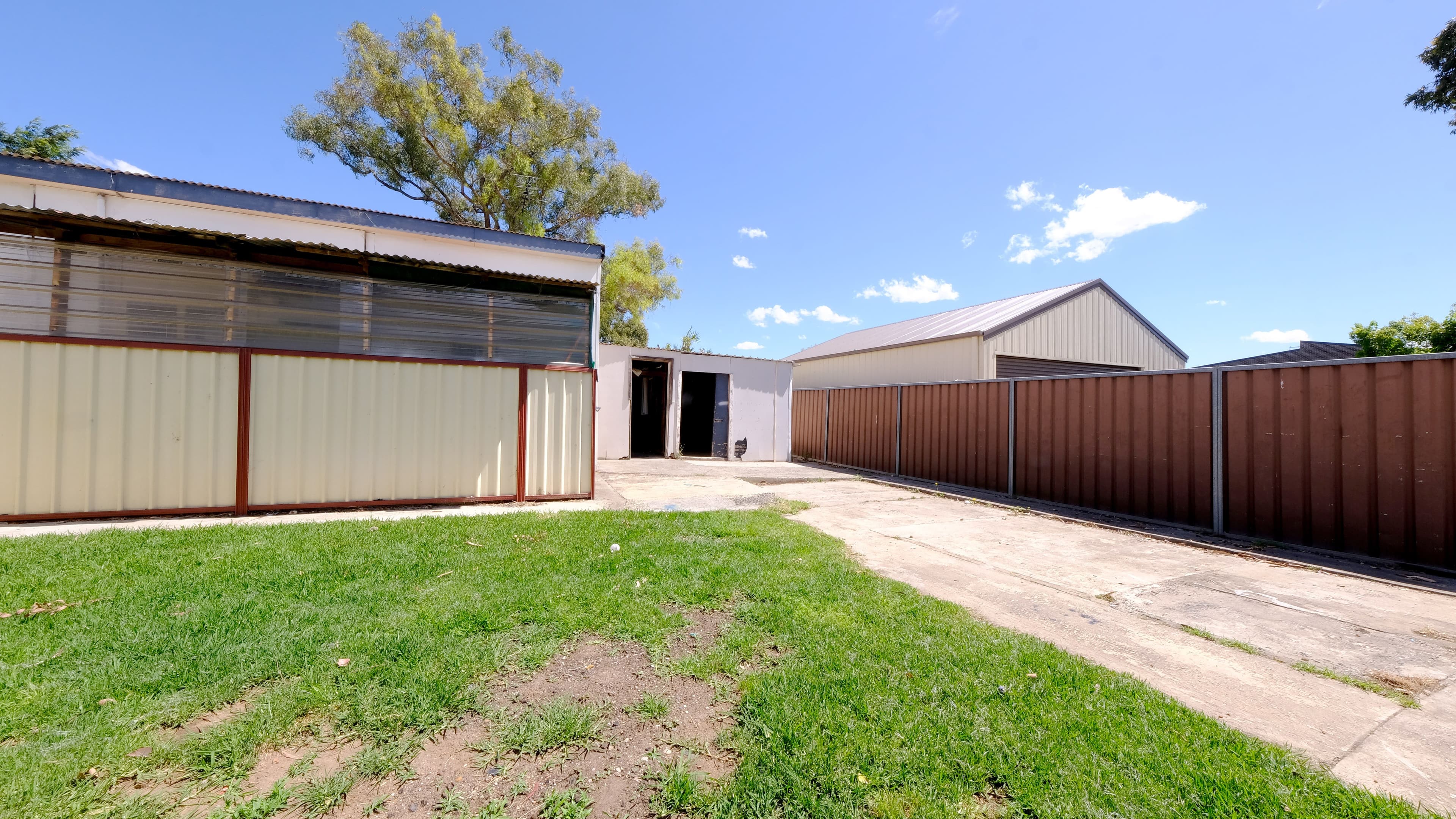 18 Bullecourt Avenue, Milperra NSW 2214, Milperra - Thumbnail 2