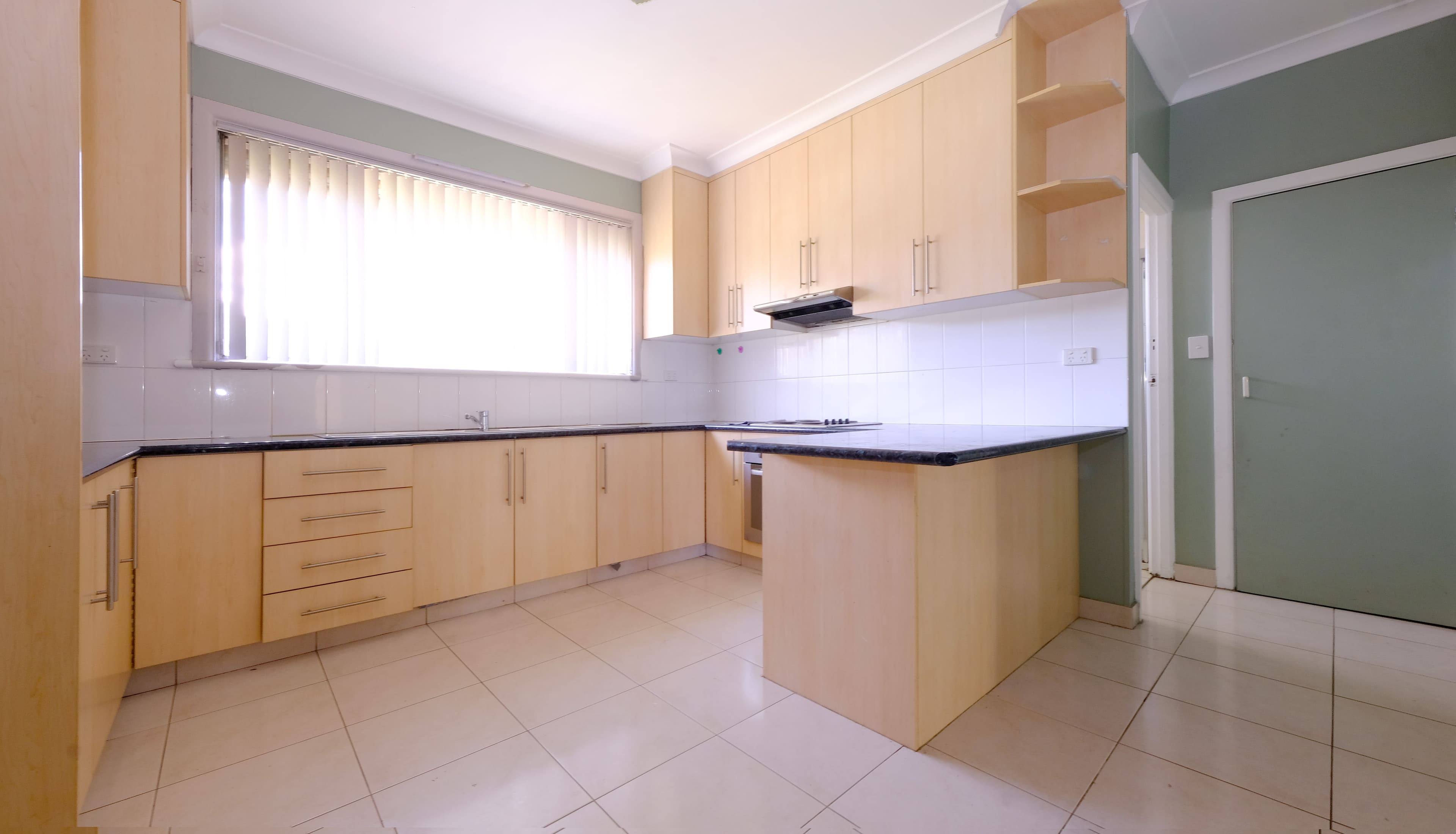 18 Bullecourt Avenue, Milperra NSW 2214, Milperra - Thumbnail 7