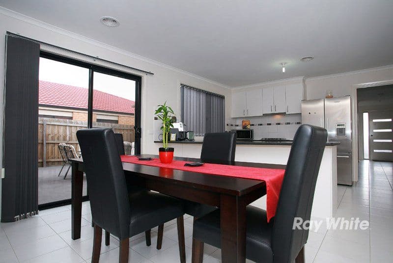 28 Dunferline Crescent, CRANBOURNE VIC 3977, Cranbourne - Thumbnail 5