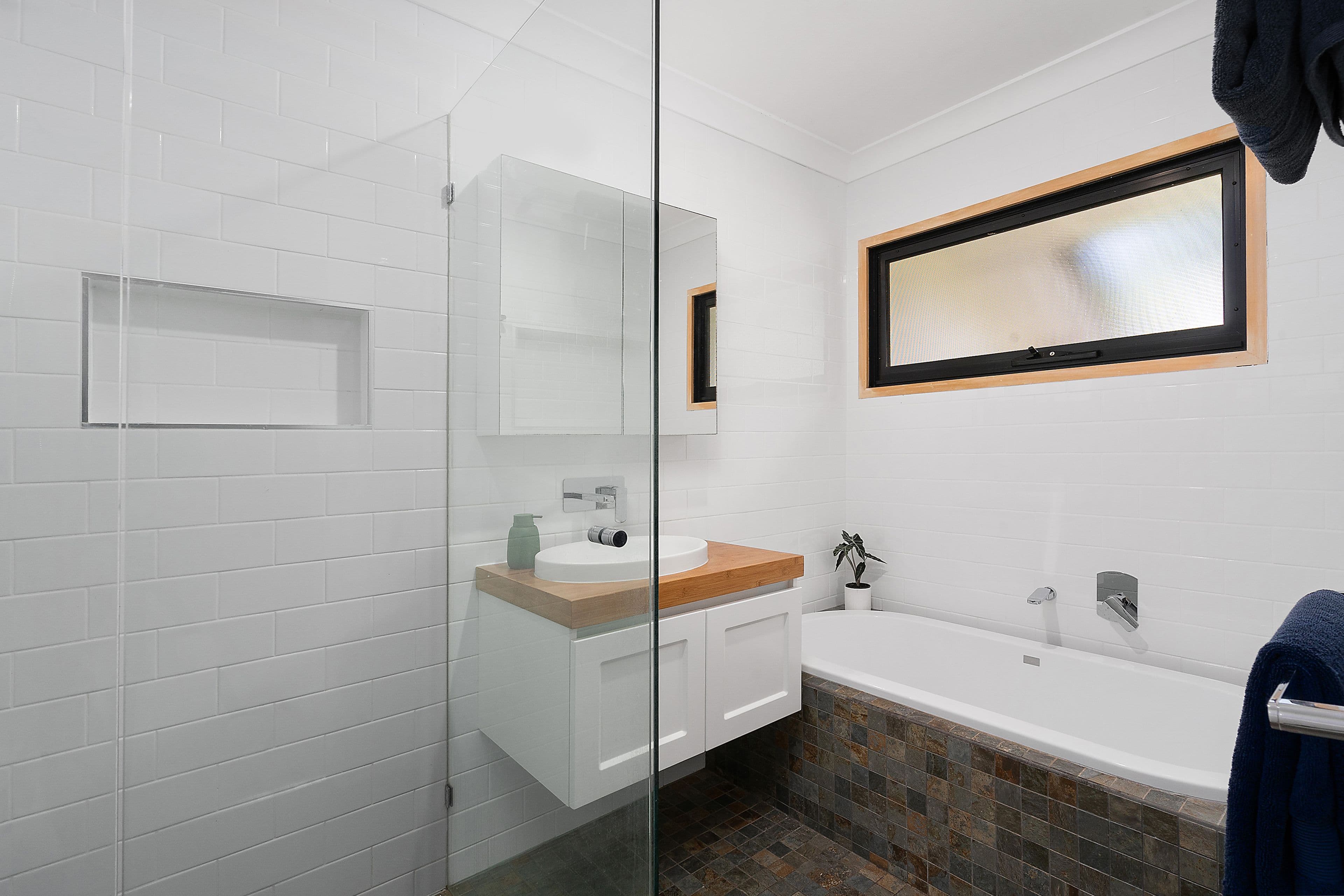 17 Alkoomi Avenue, Ferny Hills QLD 4055, Ferny Hills - Thumbnail 8