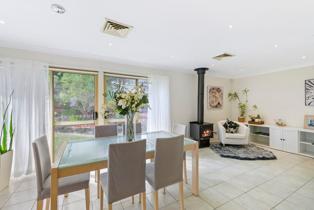 9 Battlement Crescent, Castle Hill NSW 2154, Castle Hill - Thumbnail 4