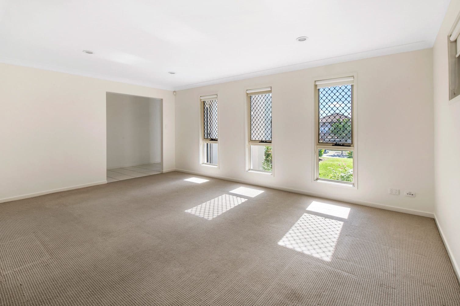 56 Codrington Circuit, Pacific Pines QLD 4211, Pacific Pines - Thumbnail 8