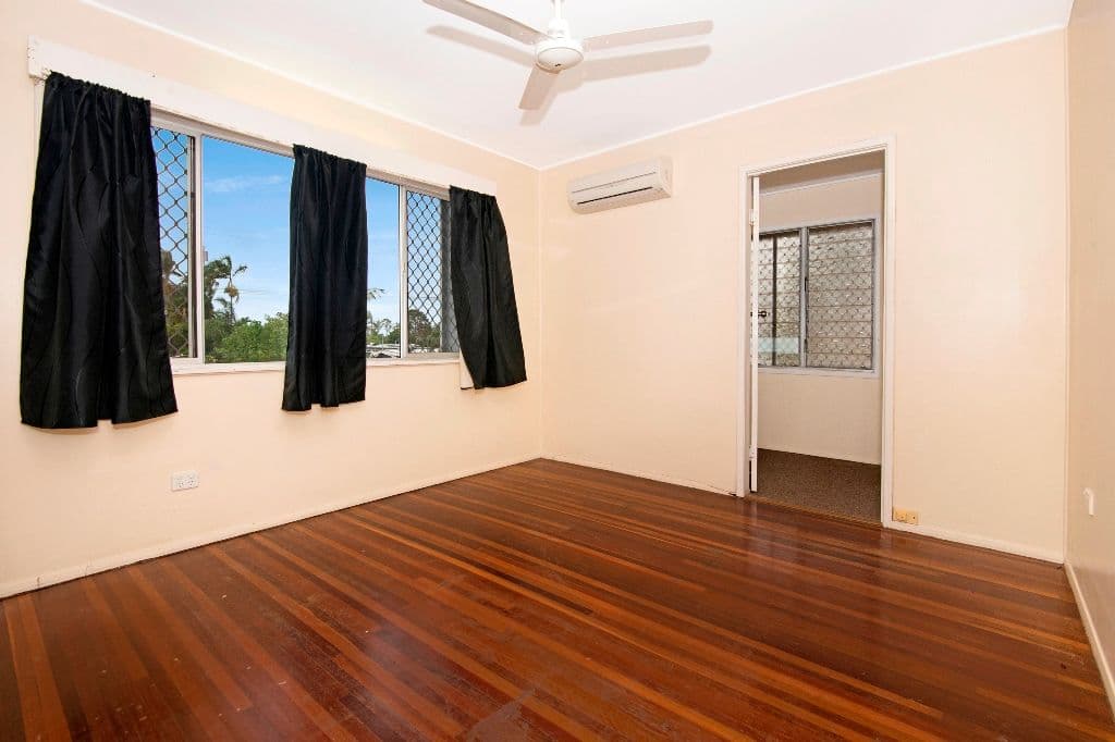 168 Charles Street, Cranbrook QLD 4814, Cranbrook - Thumbnail 6