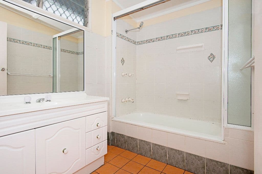 168 Charles Street, Cranbrook QLD 4814, Cranbrook - Thumbnail 8