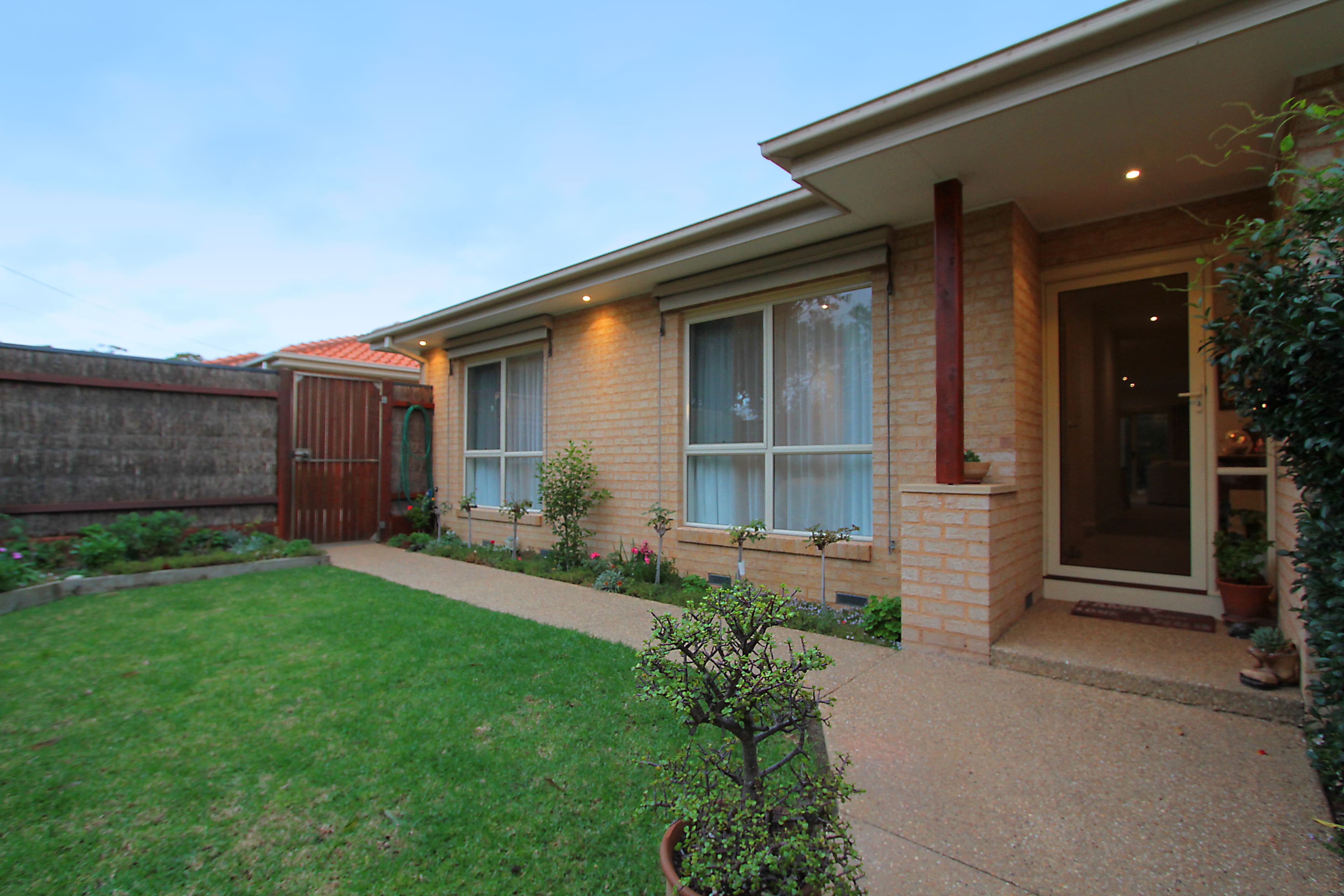 5 Rosemore Road, Rosebud VIC 3939, Rosebud - Thumbnail 2
