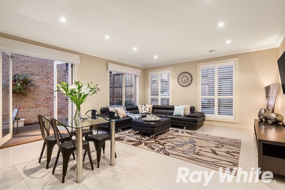 151 St Helena Road, Greensborough VIC 3088, Greensborough - Thumbnail 3
