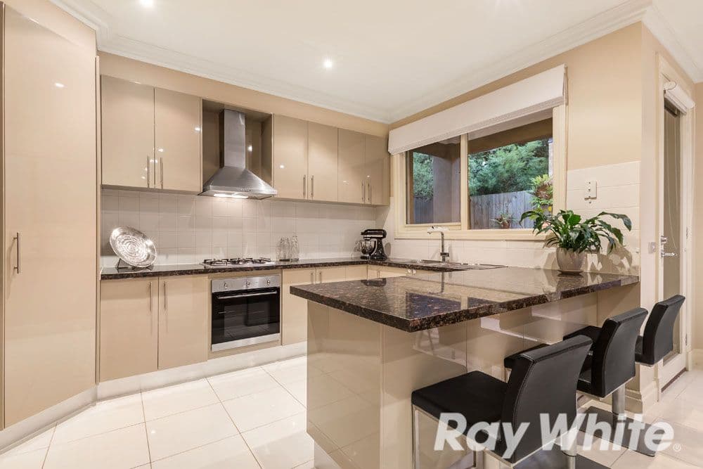 151 St Helena Road, Greensborough VIC 3088, Greensborough - Thumbnail 4