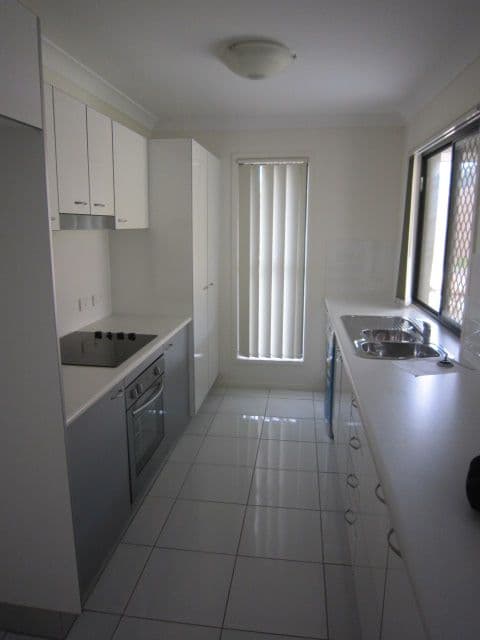 37 Tequesta Drive, Beaudesert QLD 4285, Beaudesert - Thumbnail 3