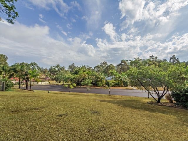 1 Kings Park Court, OXENFORD QLD 4210, Oxenford - Thumbnail 2