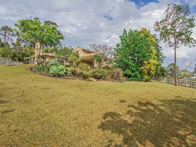 1 Kings Park Court, OXENFORD QLD 4210, Oxenford - Thumbnail 5