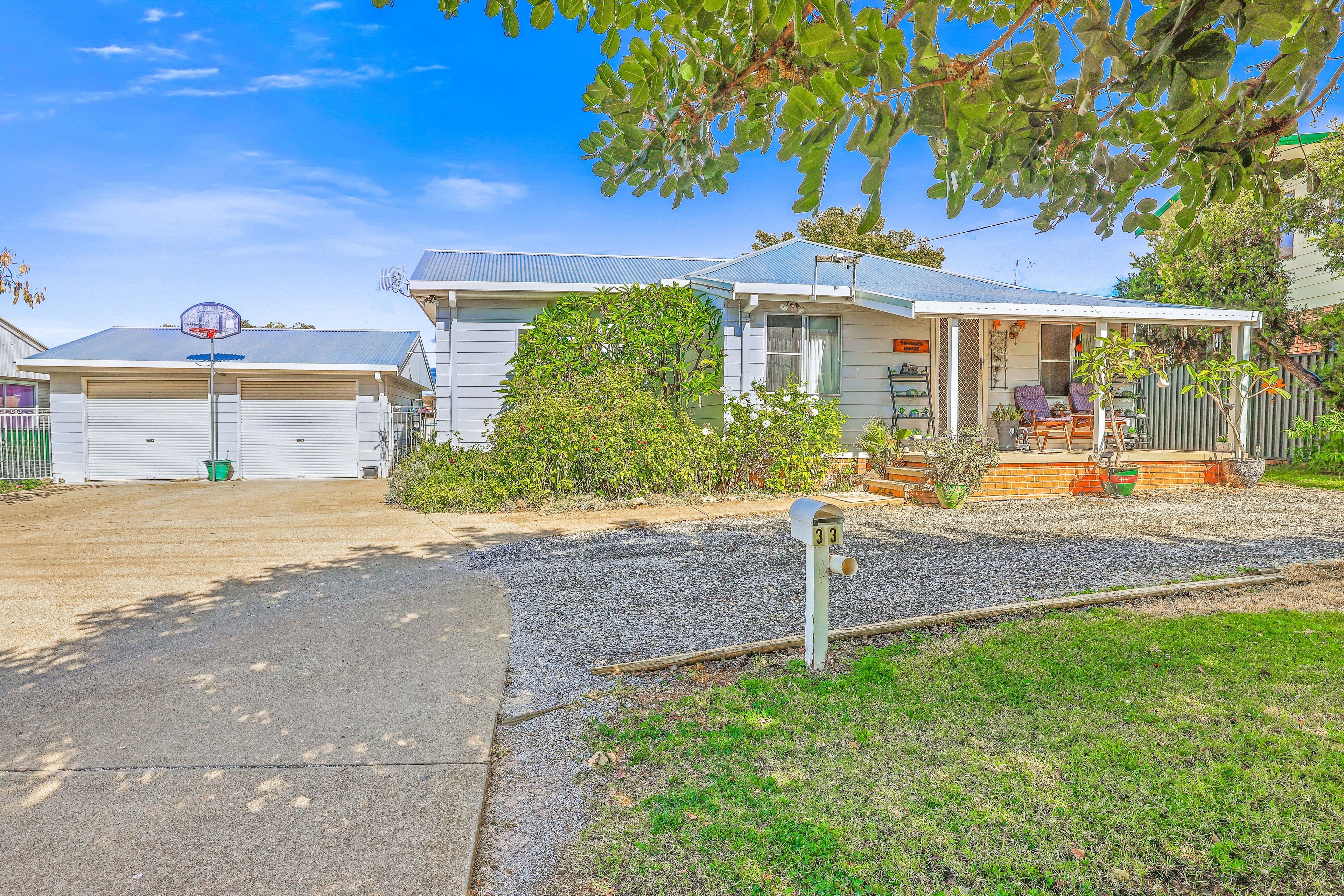 33 Wilburtree Street, Tamworth NSW 2340, Tamworth - Image 1