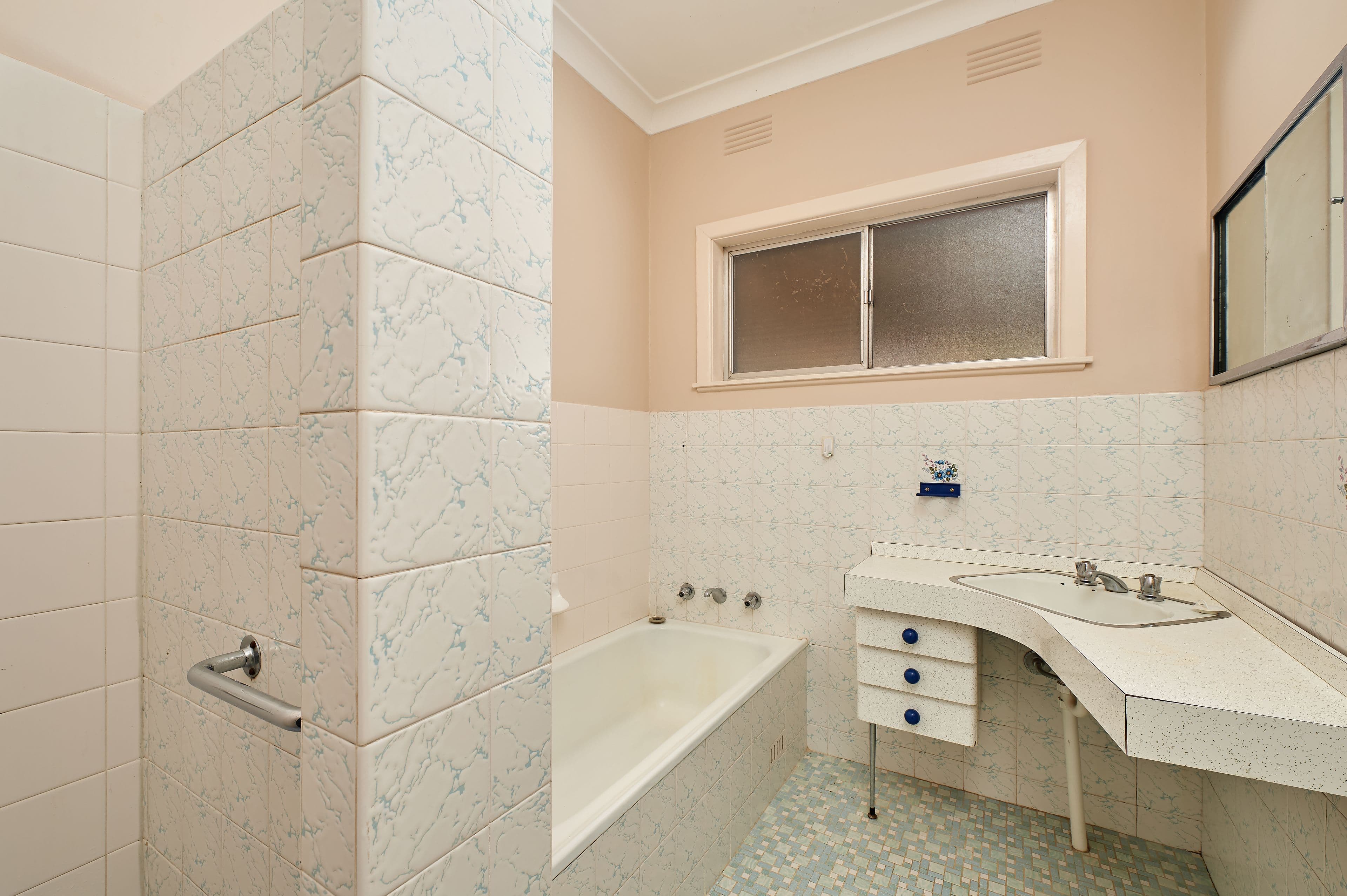 18 Boronia Street, Kooringal - Thumbnail 7