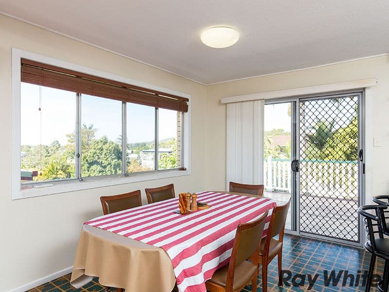 7 BURLOO Crescent, Ferny Hills QLD 4055, Ferny Hills - Thumbnail 3