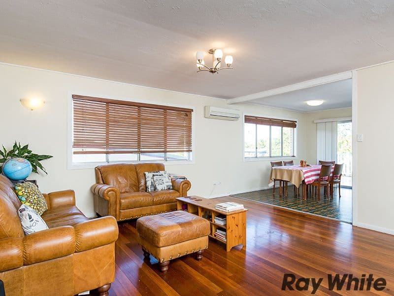 7 BURLOO Crescent, Ferny Hills QLD 4055, Ferny Hills - Thumbnail 5