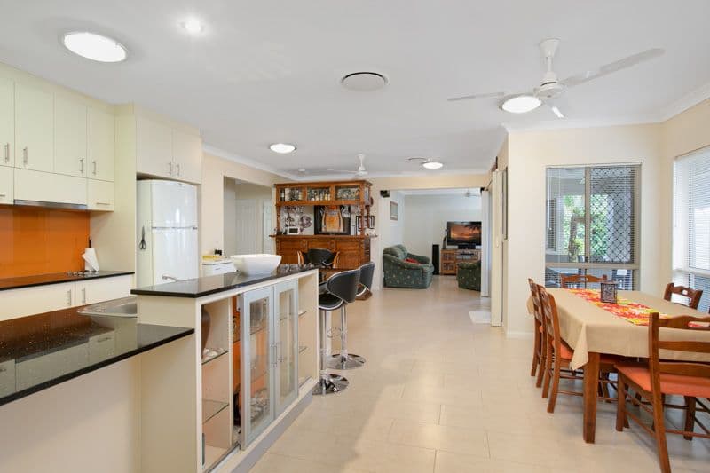 27 Woodrose Drive, MOUNT SHERIDAN QLD 4868, Mount Sheridan - Thumbnail 5