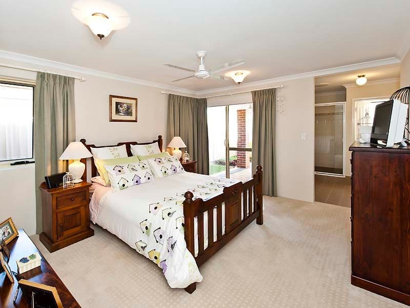 16 The Hawthorns, BALDIVIS WA 6171, Baldivis - Thumbnail 2