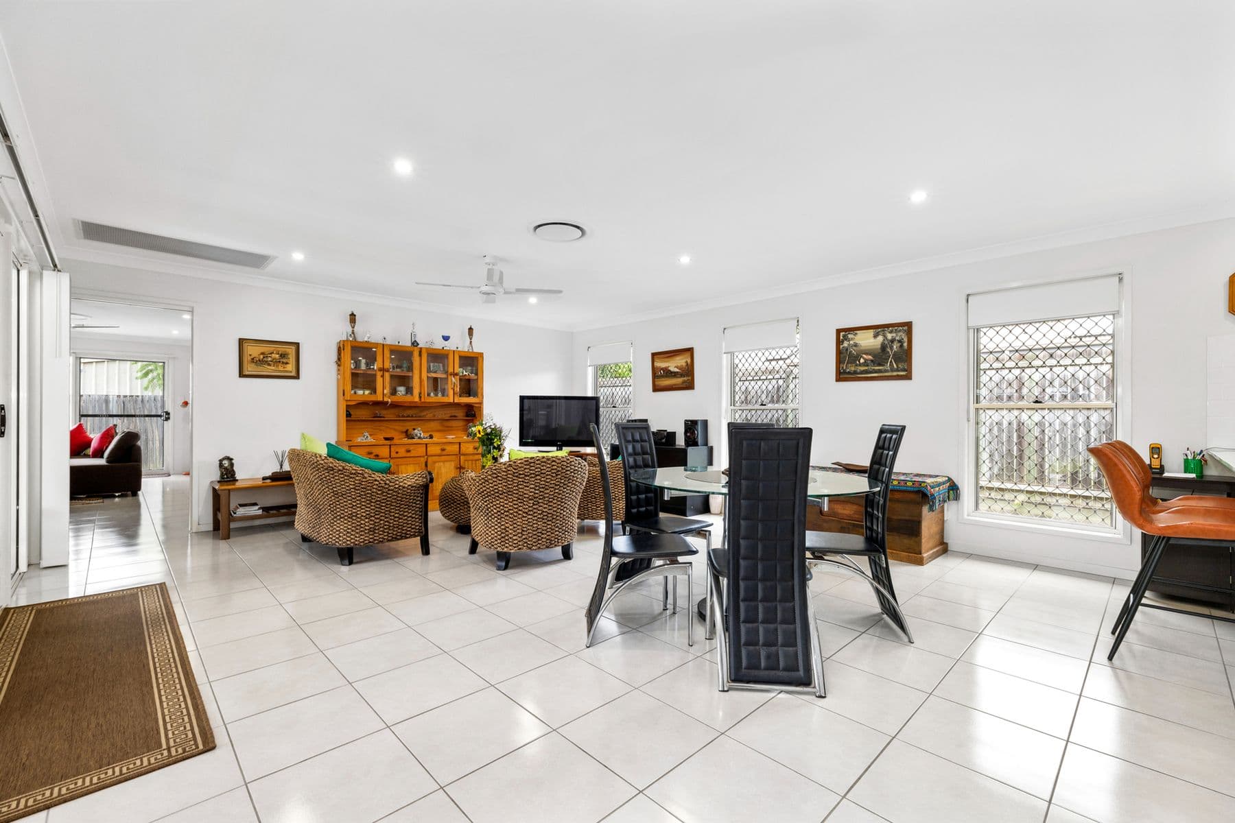 44 Stringybark Street, Regents Park QLD 4118, Regents Park - Thumbnail 6