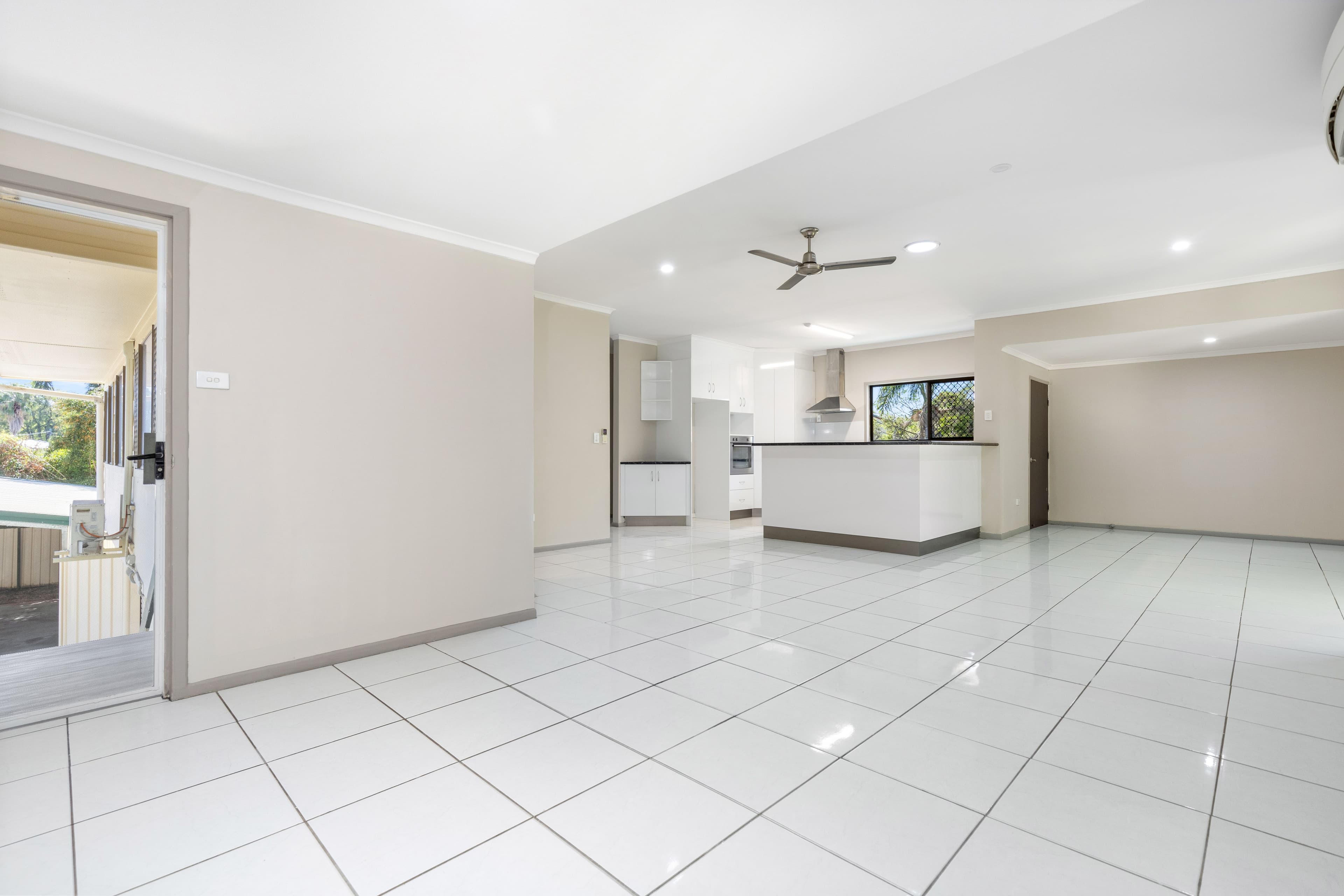 7 Dawn Crescent, Emerald QLD 4720, Emerald - Thumbnail 4