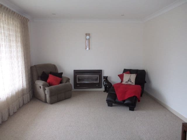 4 Oldham Avenue, Modbury Heights SA 5092, Modbury Heights - Thumbnail 2