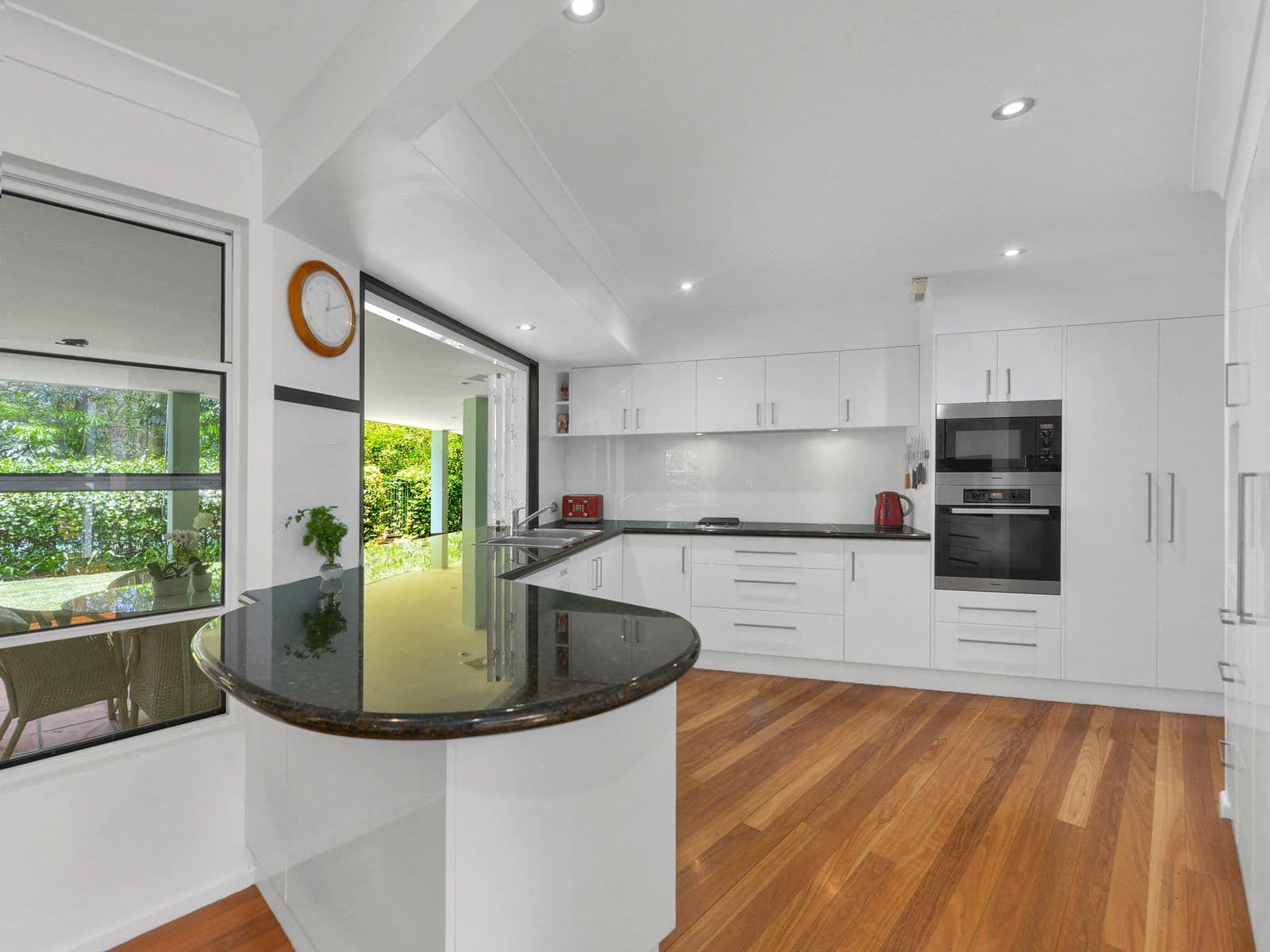 11 Tipuana Place, Bardon QLD 4065, Bardon - Thumbnail 4