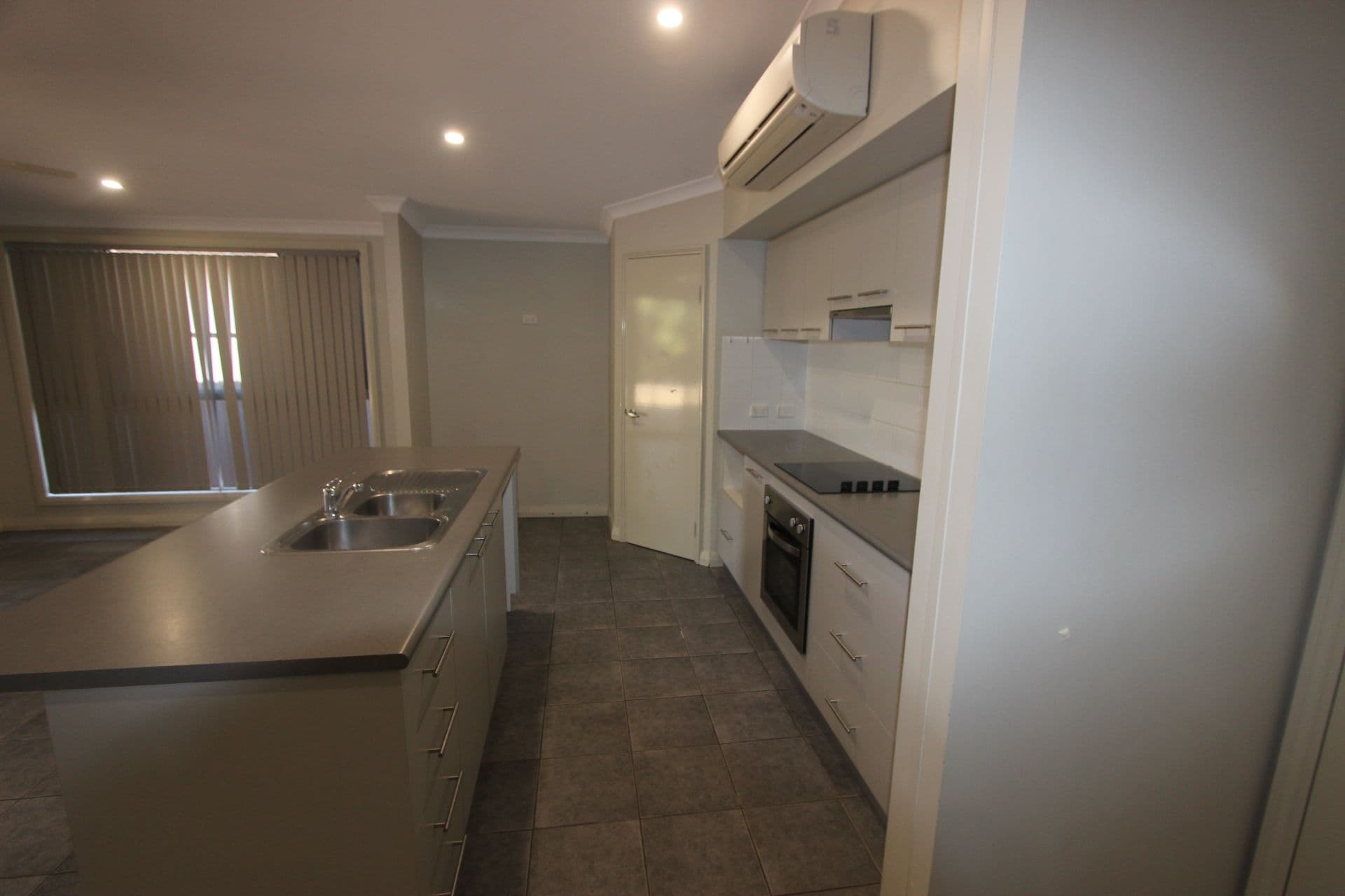 6 Pinnacle Street, Nickol WA 6714, Nickol - Thumbnail 2