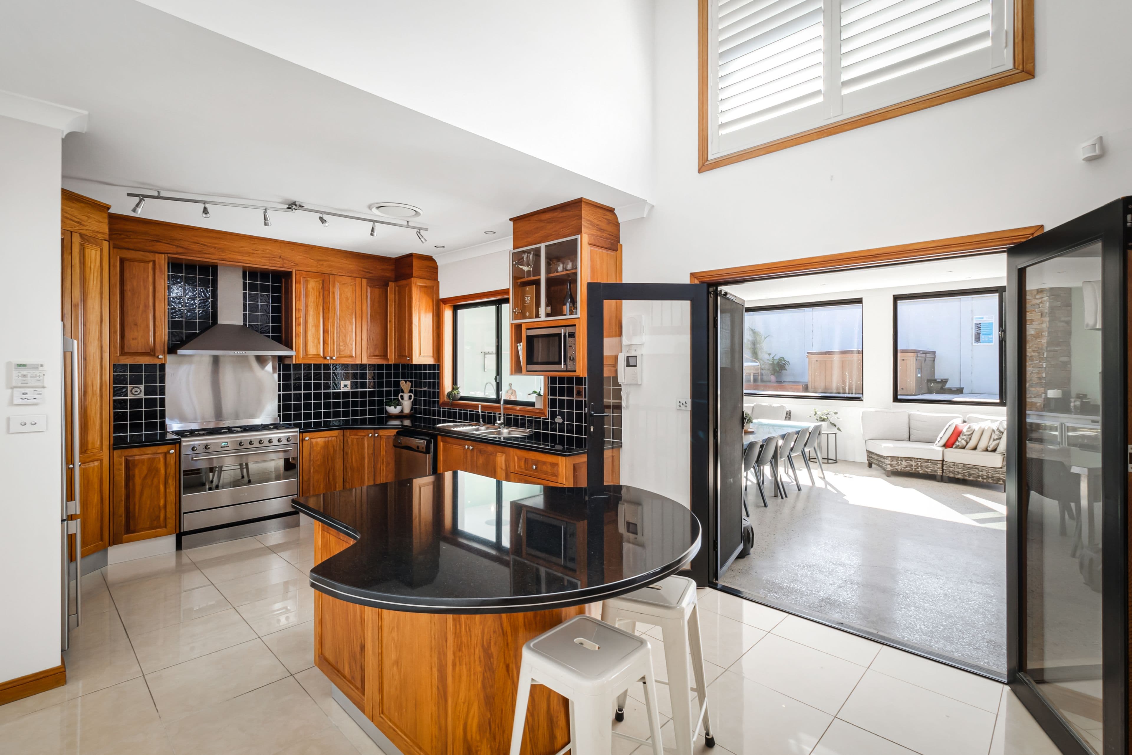 25 Harraden Drive, West Hoxton NSW 2171, West Hoxton - Thumbnail 3