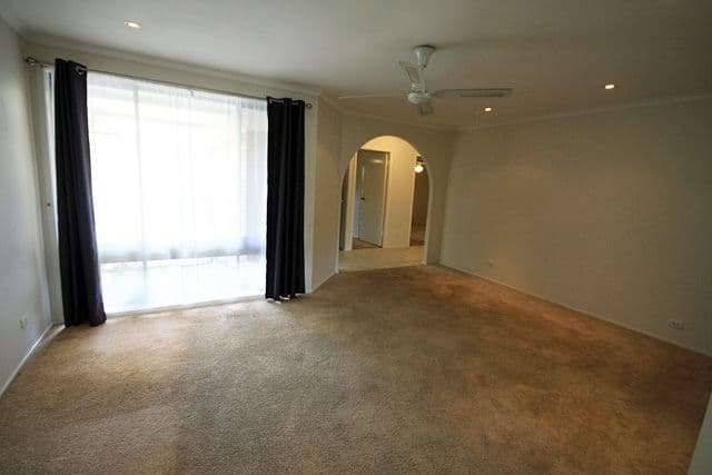 14 Diamond Place, Eagle Vale NSW 2558, Eagle Vale - Thumbnail 2