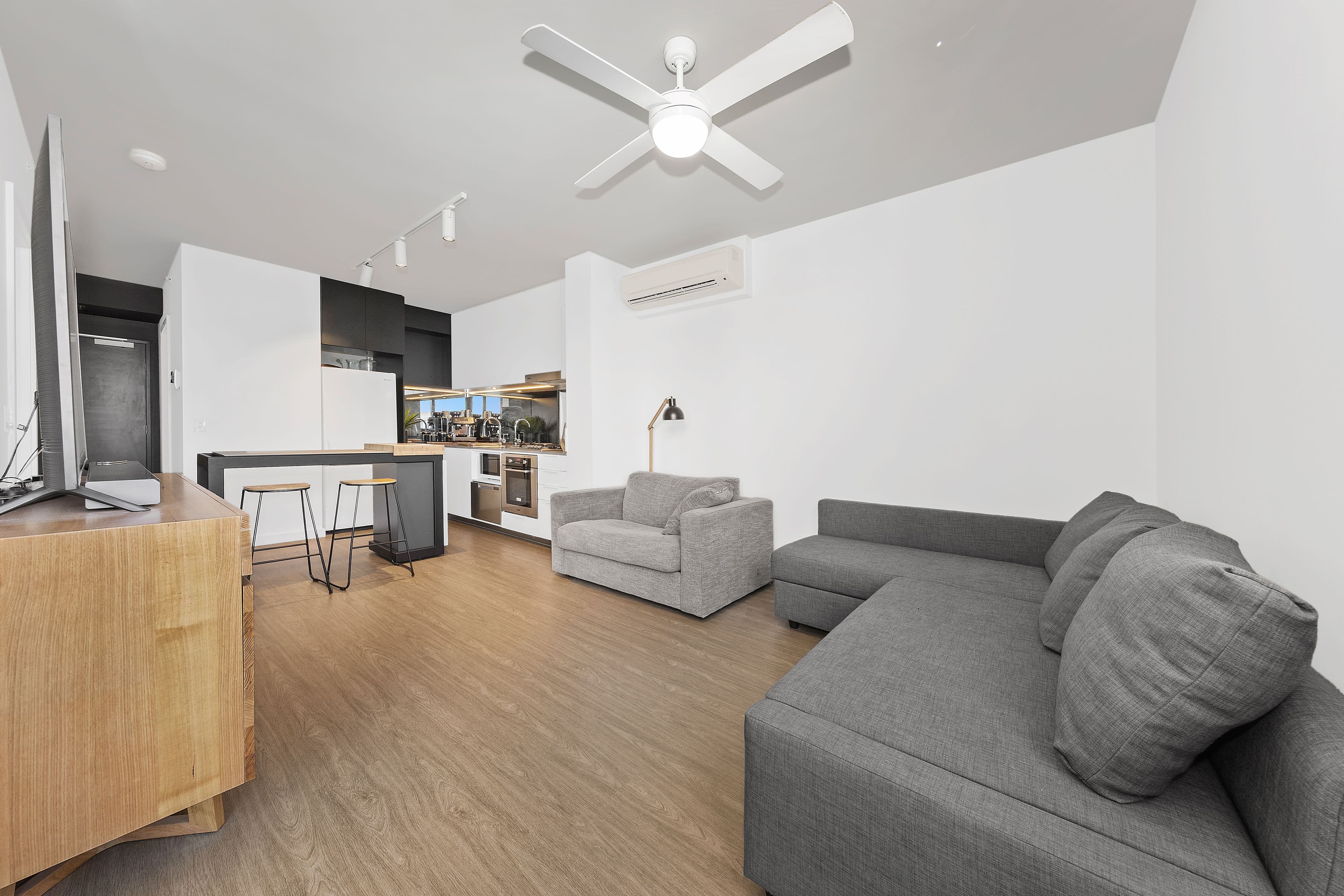11 Carriage Street, Bowen Hills QLD 4006, Bowen Hills - Thumbnail 2