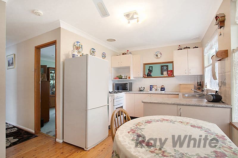 3 Delia Avenue, BUDGEWOI NSW 2262, Budgewoi - Thumbnail 5