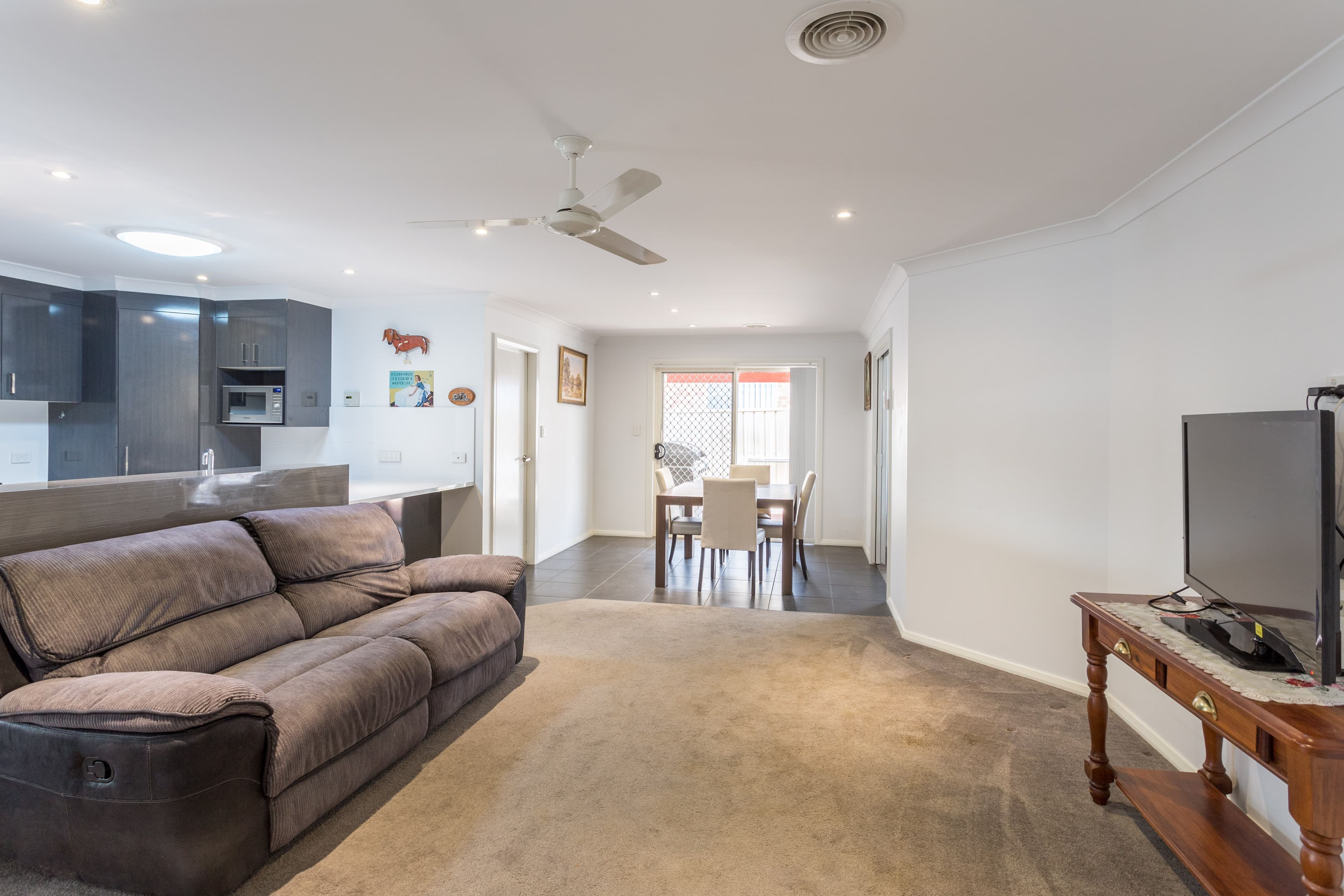 82 William Maker Drive, Orange - Thumbnail 3
