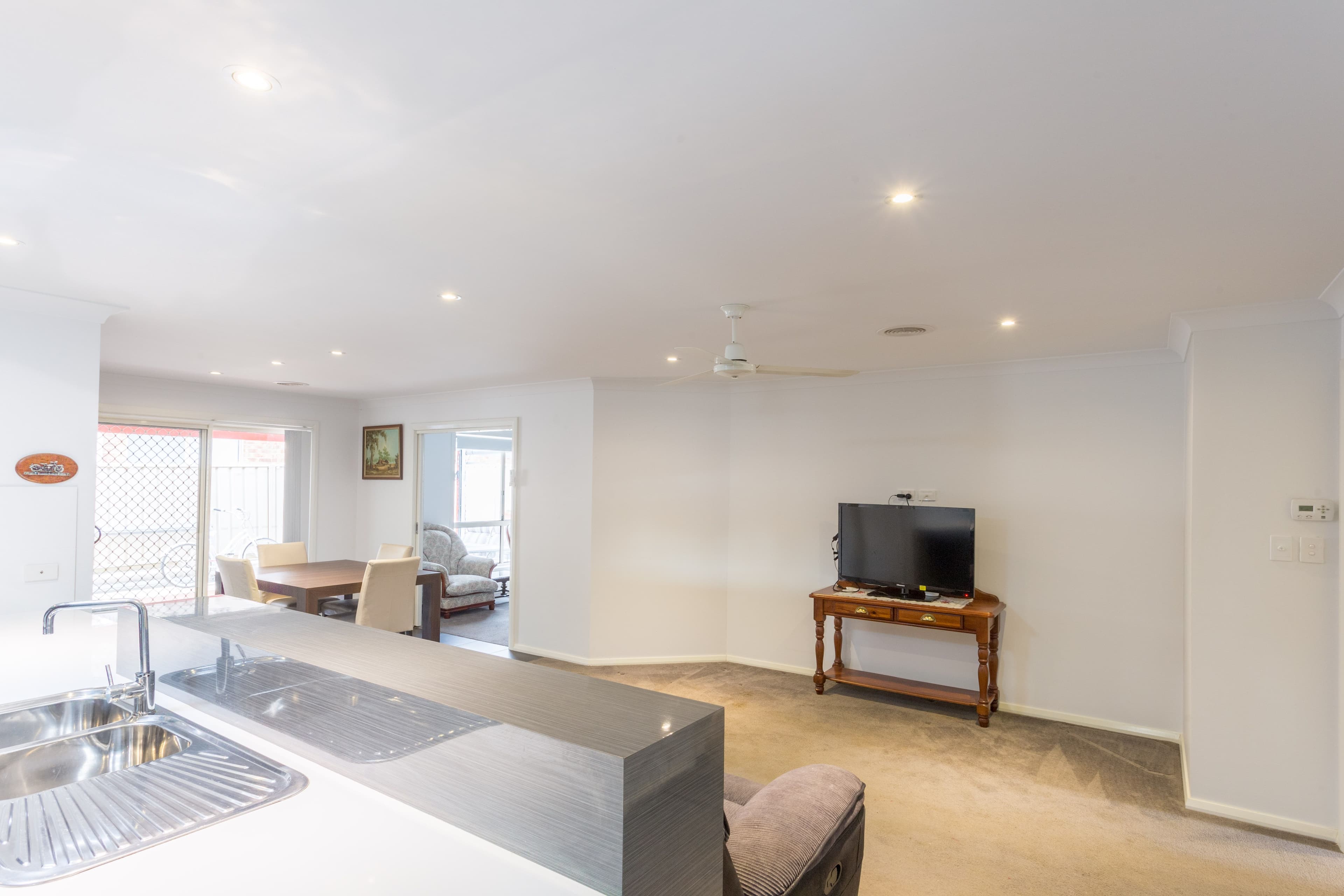 82 William Maker Drive, Orange - Thumbnail 4