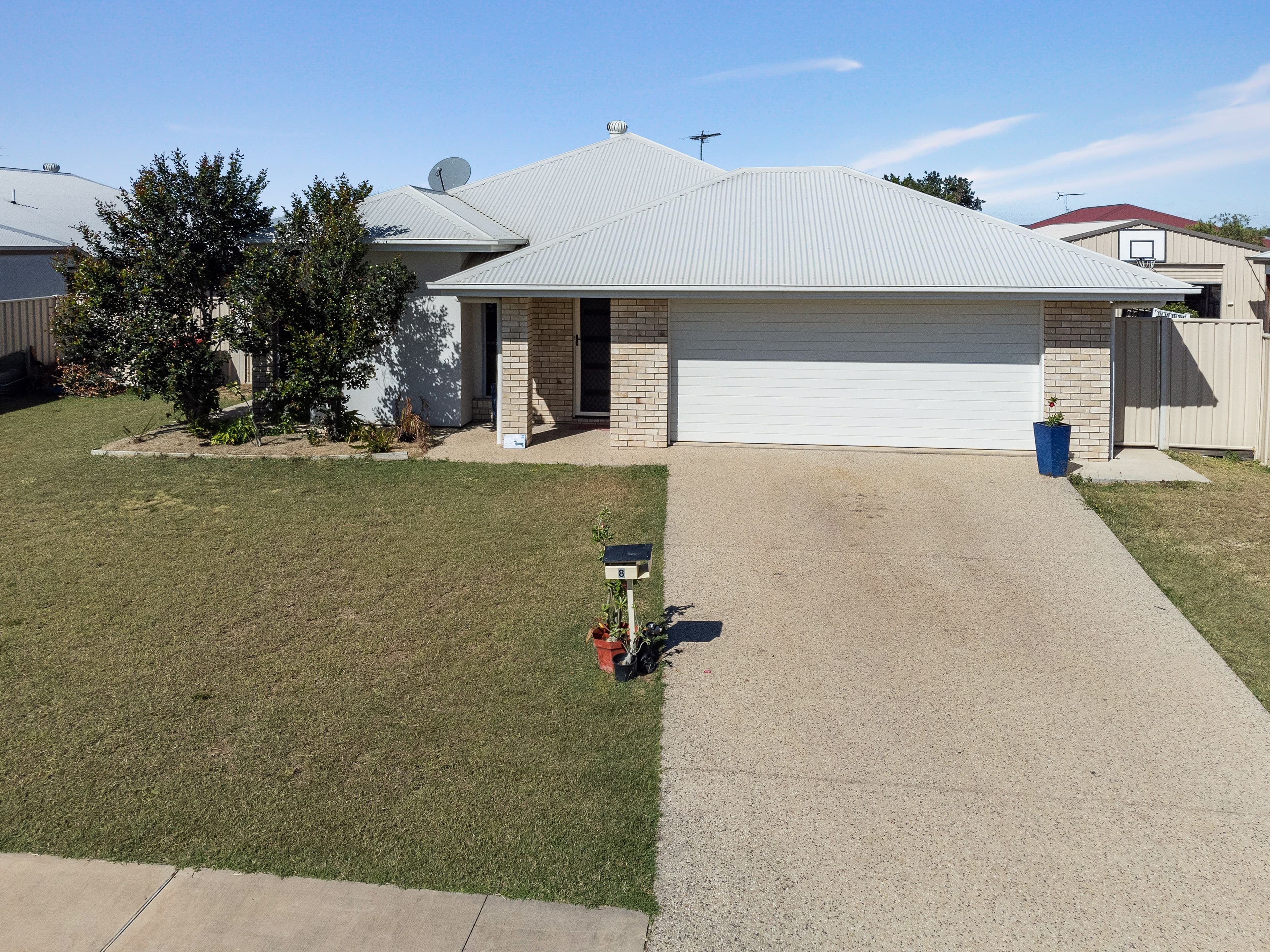 8 Whitney Street, Emerald QLD 4720, Emerald - Image 1