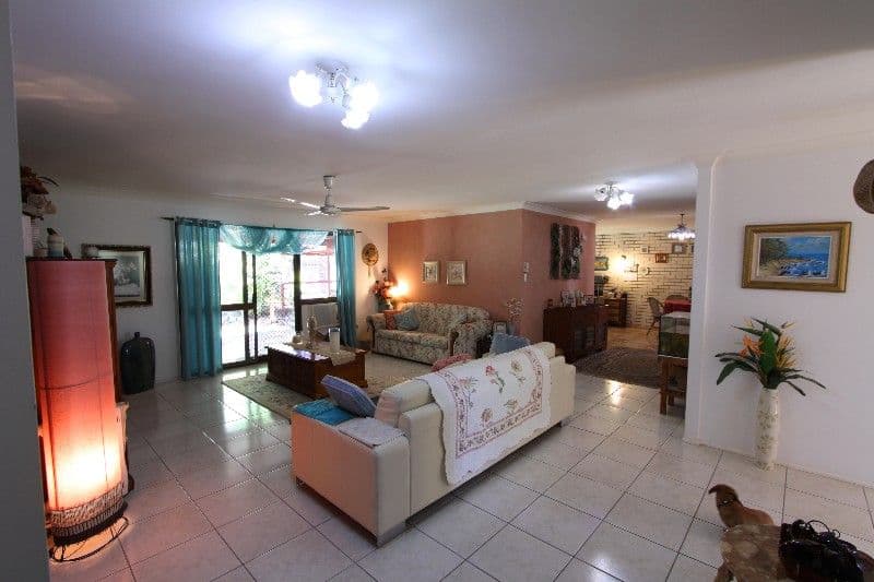 12 Crane Street, KEPNOCK QLD 4670, Kepnock - Thumbnail 2