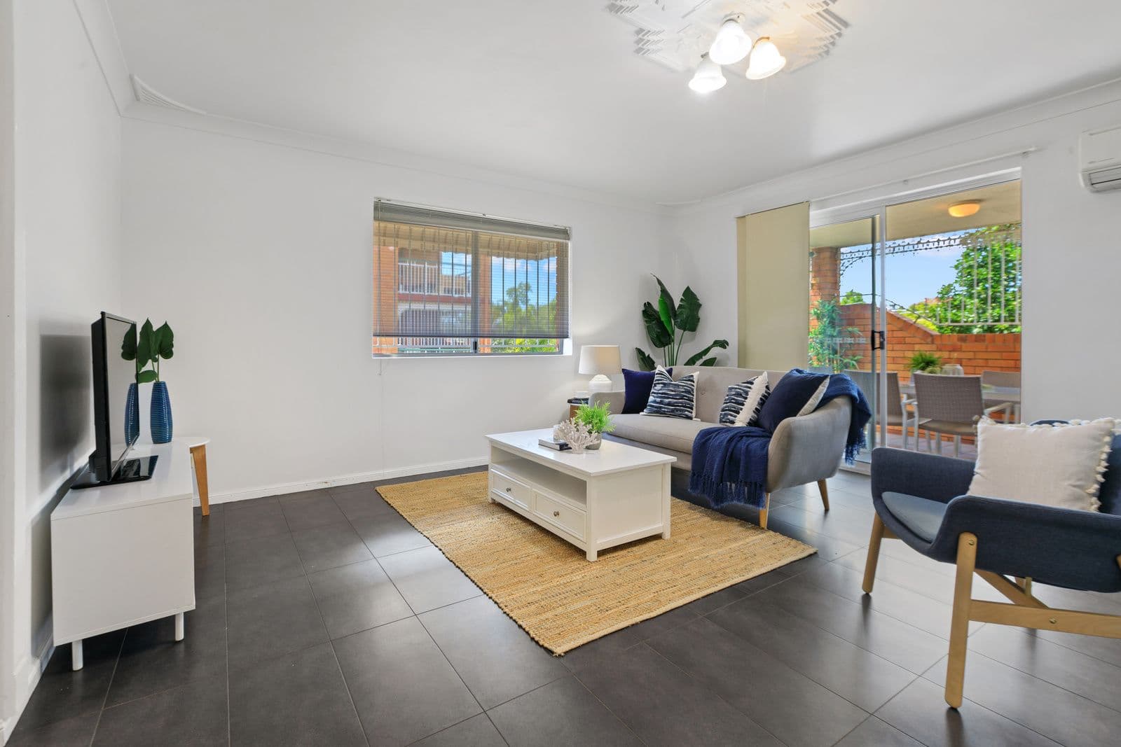 102 Pembroke Road, Coorparoo QLD 4151, Coorparoo - Thumbnail 2