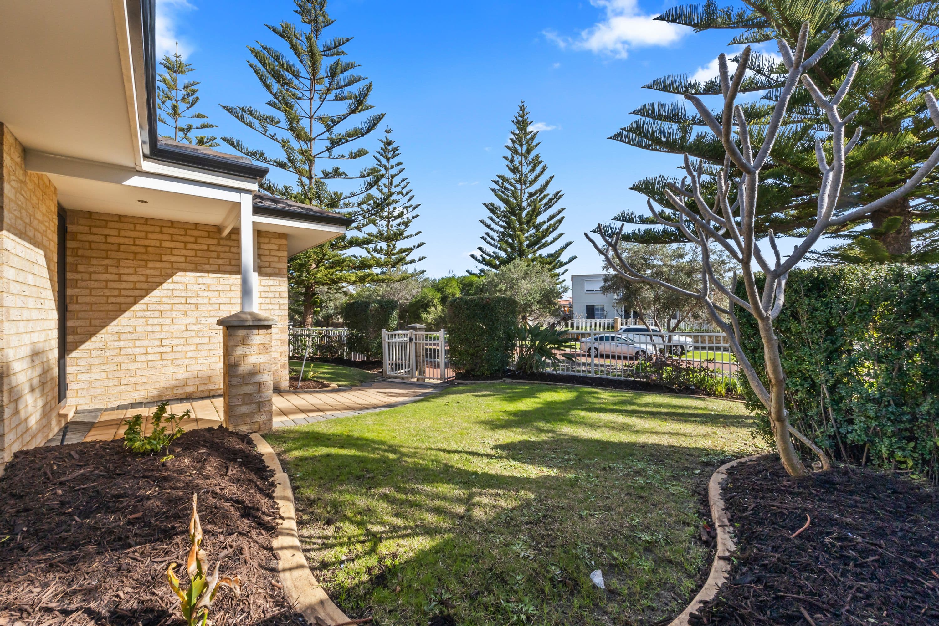 28 Grand Bank Parkway, Mindarie WA 6030, Mindarie - Thumbnail 4